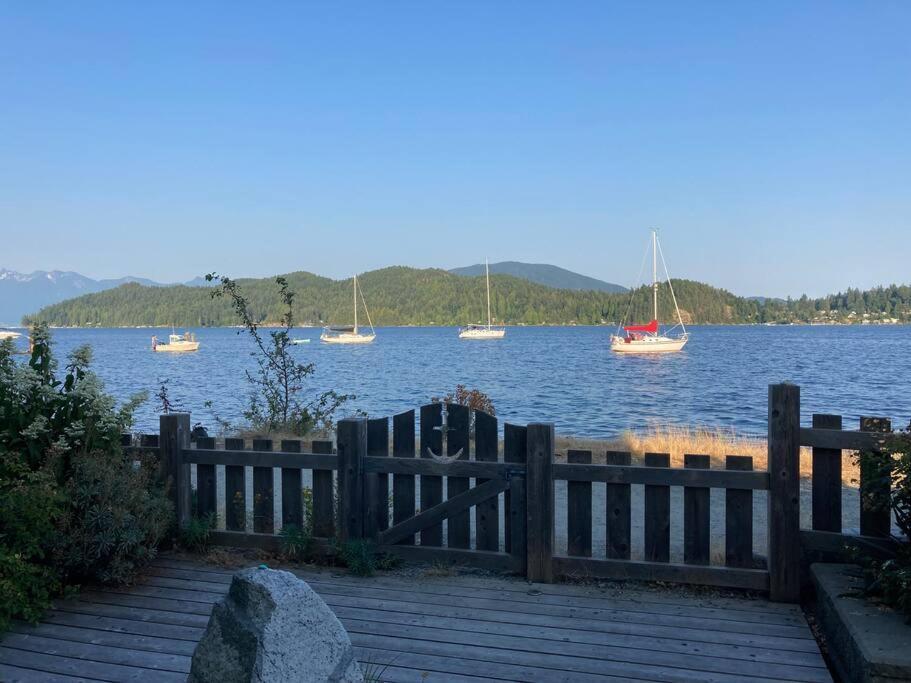 Iconic 3-Story Waterfront 'Marina House' W/ View Villa Gibsons Exterior photo