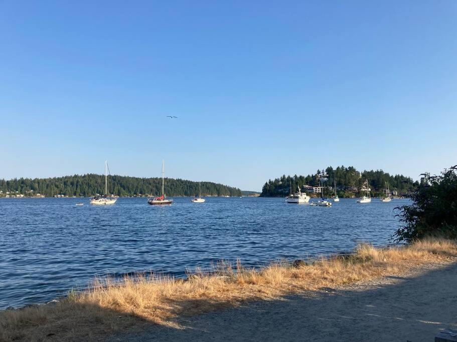 Iconic 3-Story Waterfront 'Marina House' W/ View Villa Gibsons Exterior photo