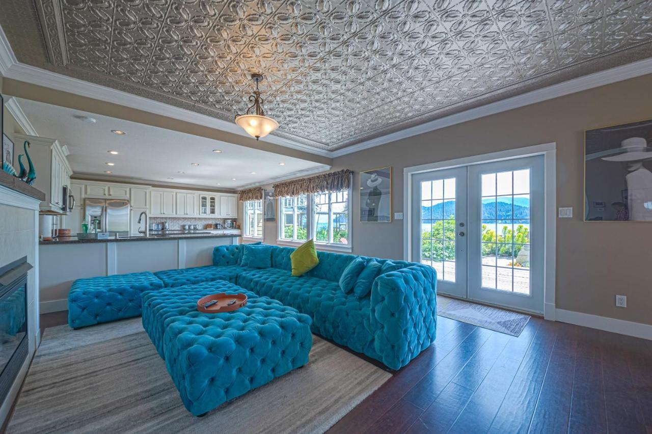 Iconic 3-Story Waterfront 'Marina House' W/ View Villa Gibsons Exterior photo